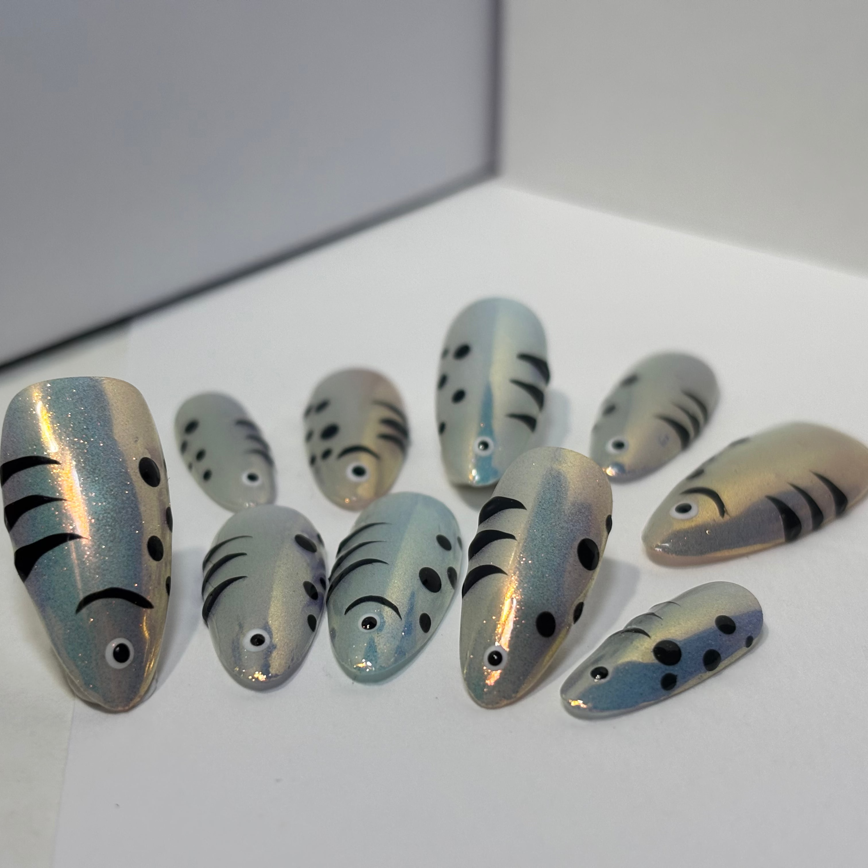 Fish Nails Press On Nails