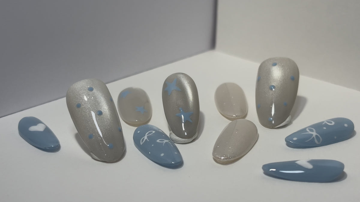 Bluebell Kisses Press On Nails
