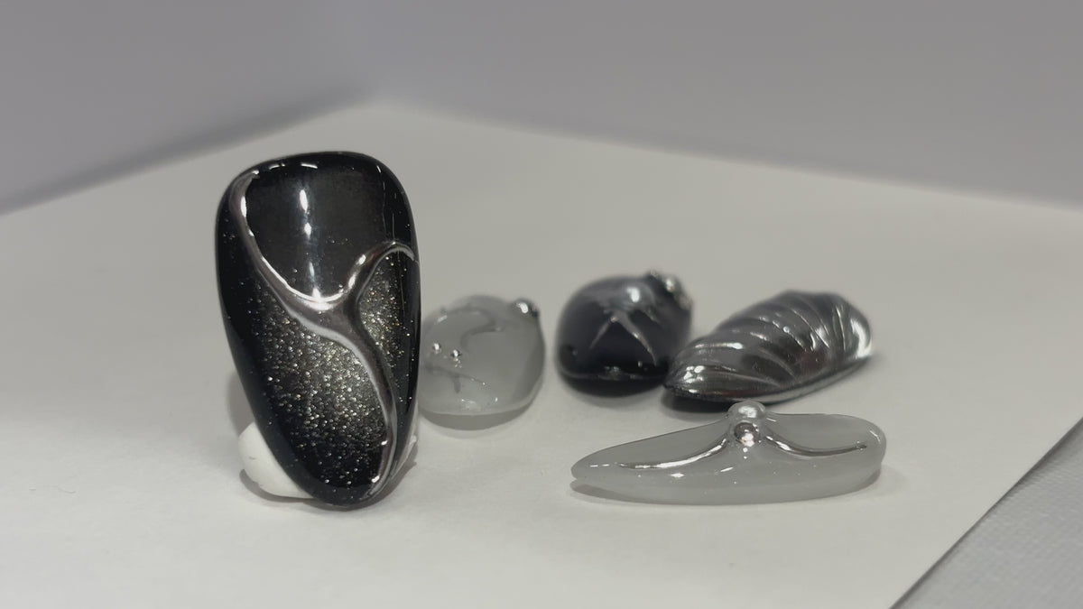 Luna Chrome Press On Nails